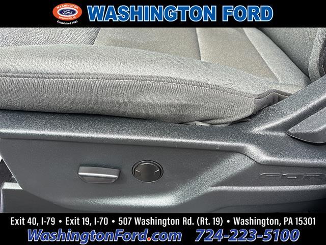 2025 Ford F-150 - $42,900