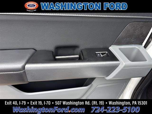 2025 Ford F-150 - $42,900