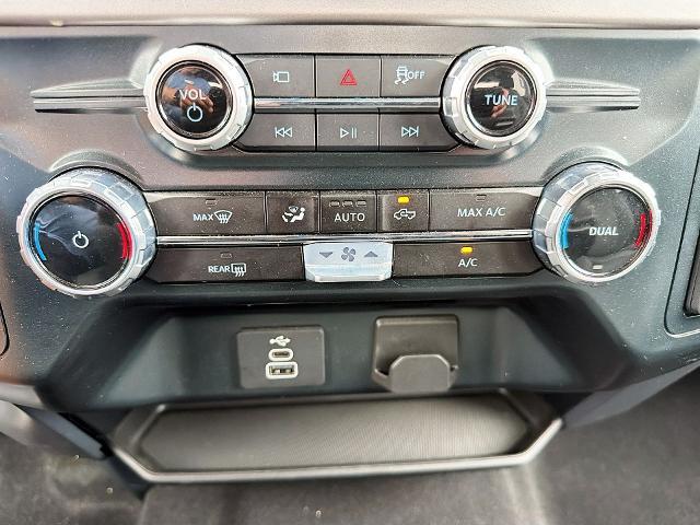 2025 Ford F-150 - $43,621