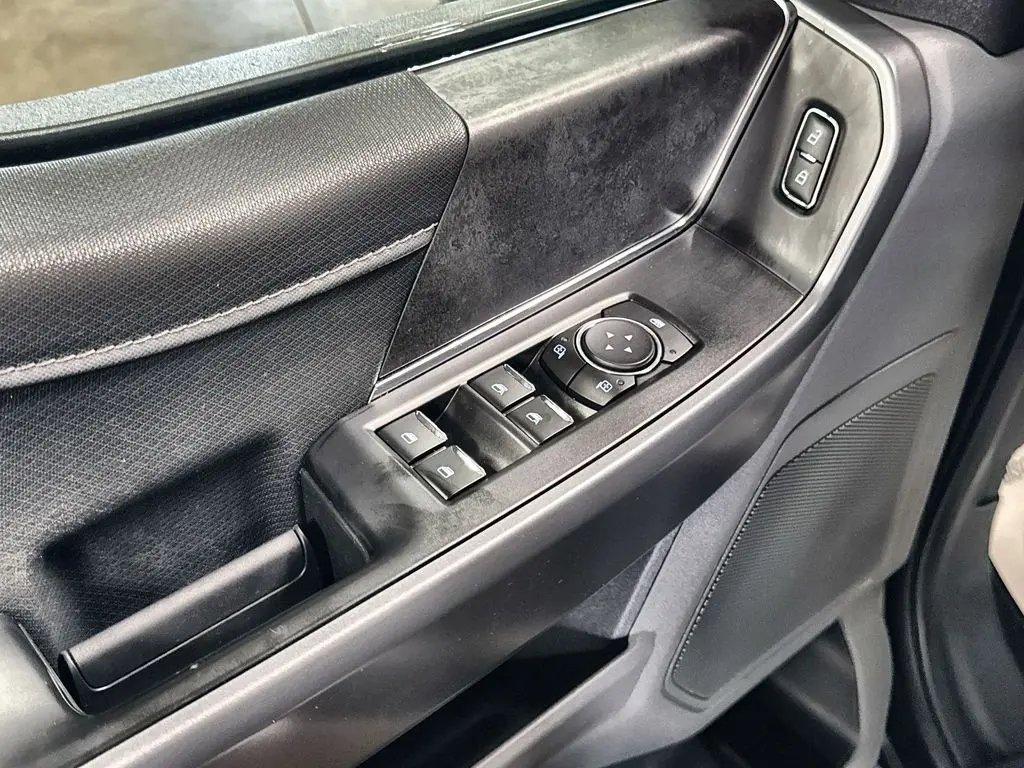 2025 Ford F-150 - $37,895