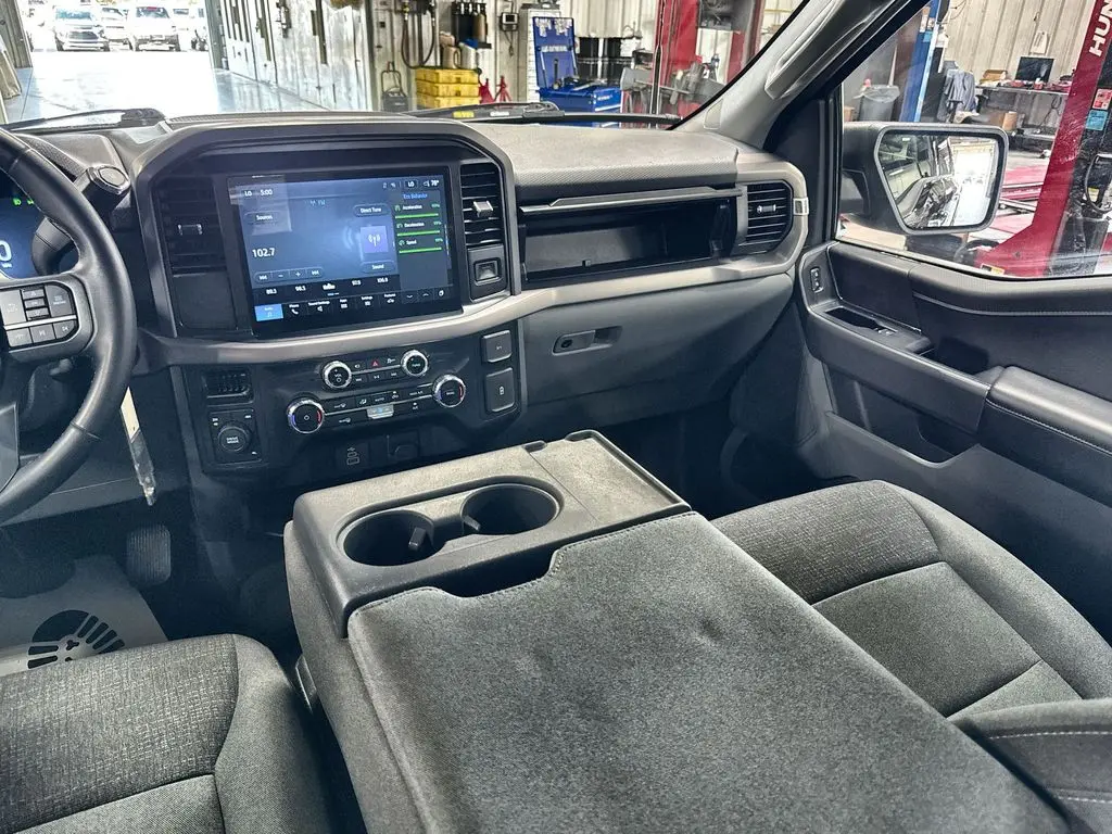2025 Ford F-150 - $37,895