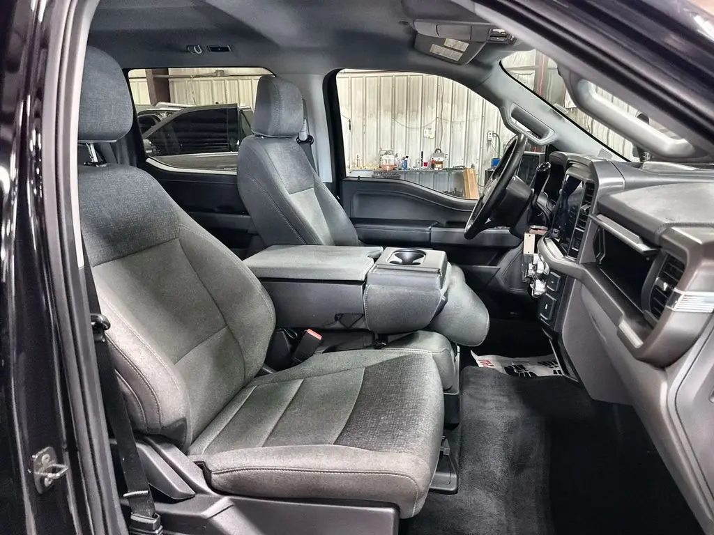 2025 Ford F-150 - $37,895