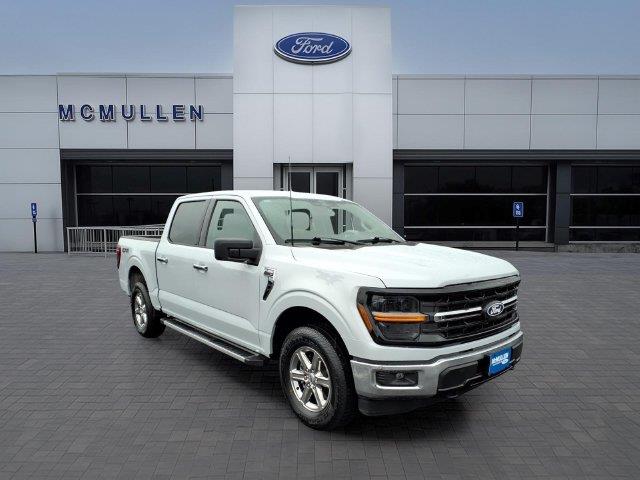 2025 Ford F-150 - $40,900