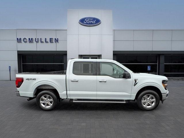 2025 Ford F-150 - $40,900