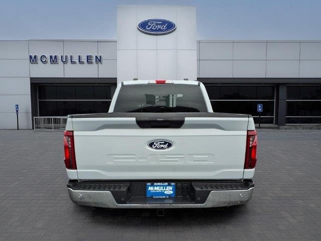 2025 Ford F-150 - $40,900