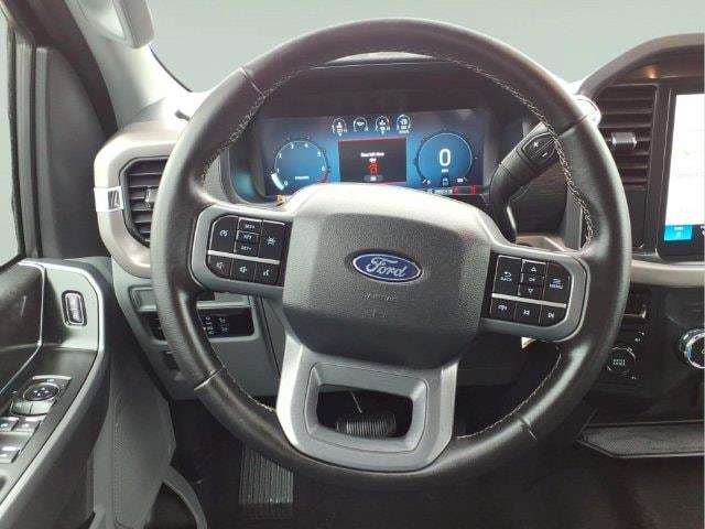 2025 Ford F-150 - $40,900