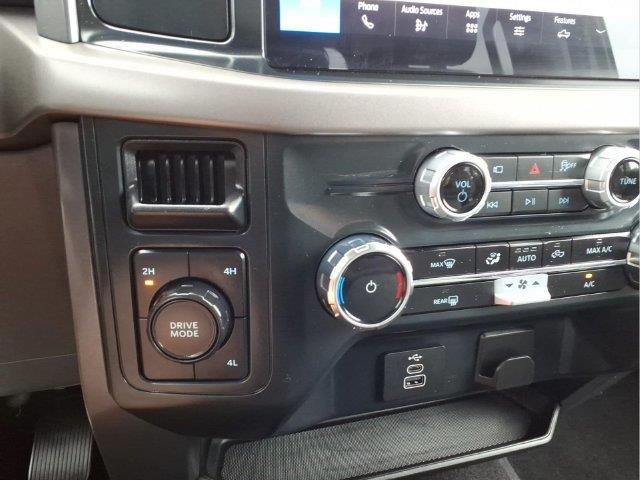 2025 Ford F-150 - $40,900