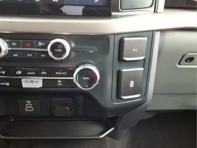 2025 Ford F-150 - $40,900