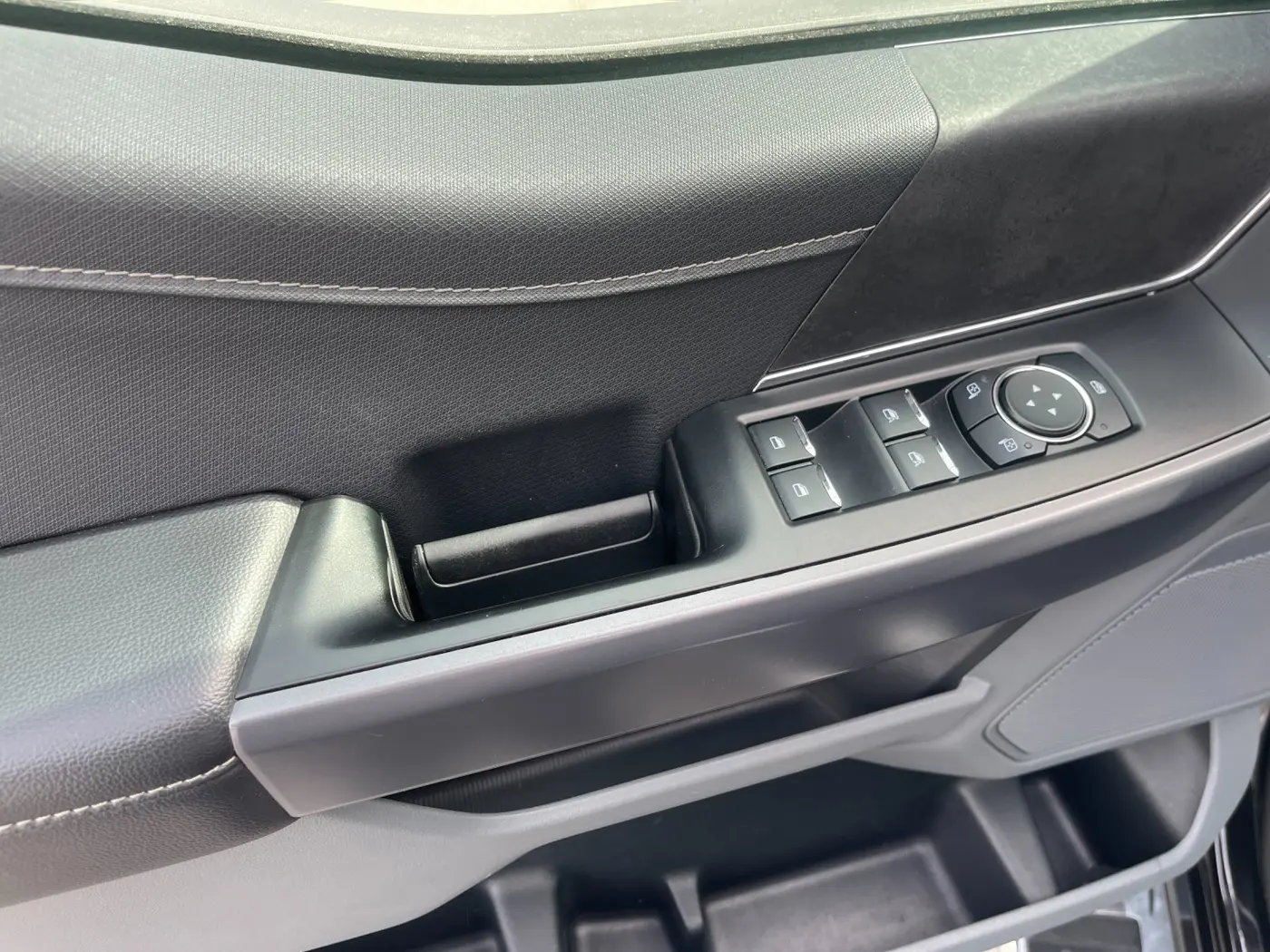 2025 Ford F-150 - $42,931