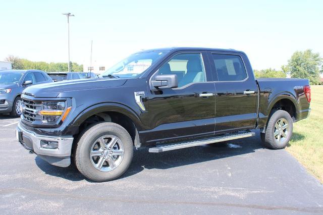 2025 Ford F-150 - $42,900