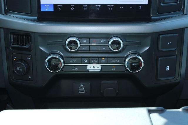 2025 Ford F-150 - $42,900