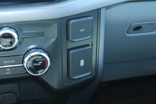 2025 Ford F-150 - $42,900