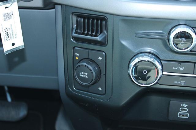2025 Ford F-150 - $42,900