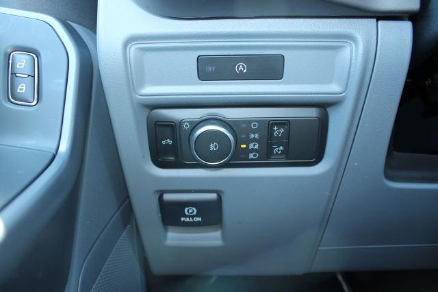 2025 Ford F-150 - $42,900