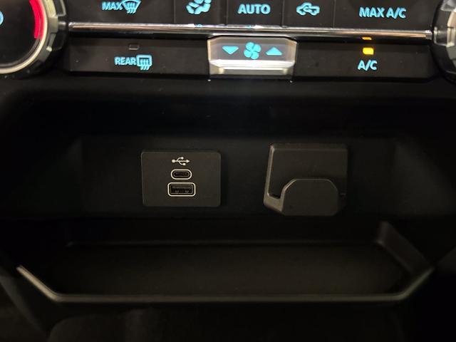 2025 Ford F-150 - $46,900