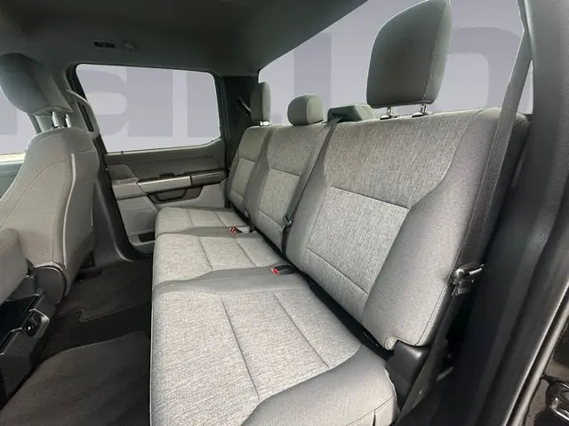 2025 Ford F-150 - $42,900
