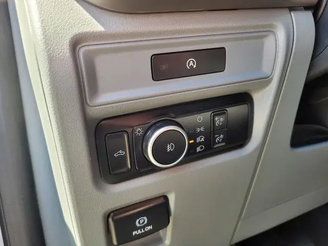 2025 Ford F-150 - $48,949
