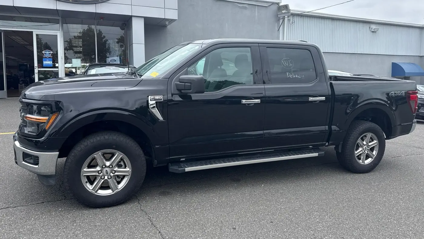 2025 Ford F-150 XLT