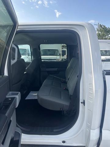 2025 Ford F-150 - $37,900