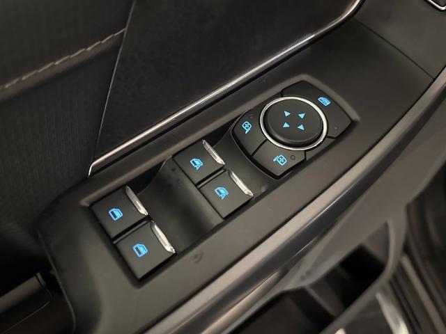 2025 Ford F-150 - $40,900