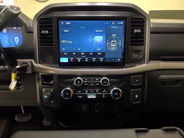 2025 Ford F-150 - $40,900