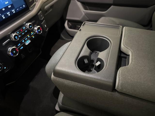 2025 Ford F-150 - $40,900