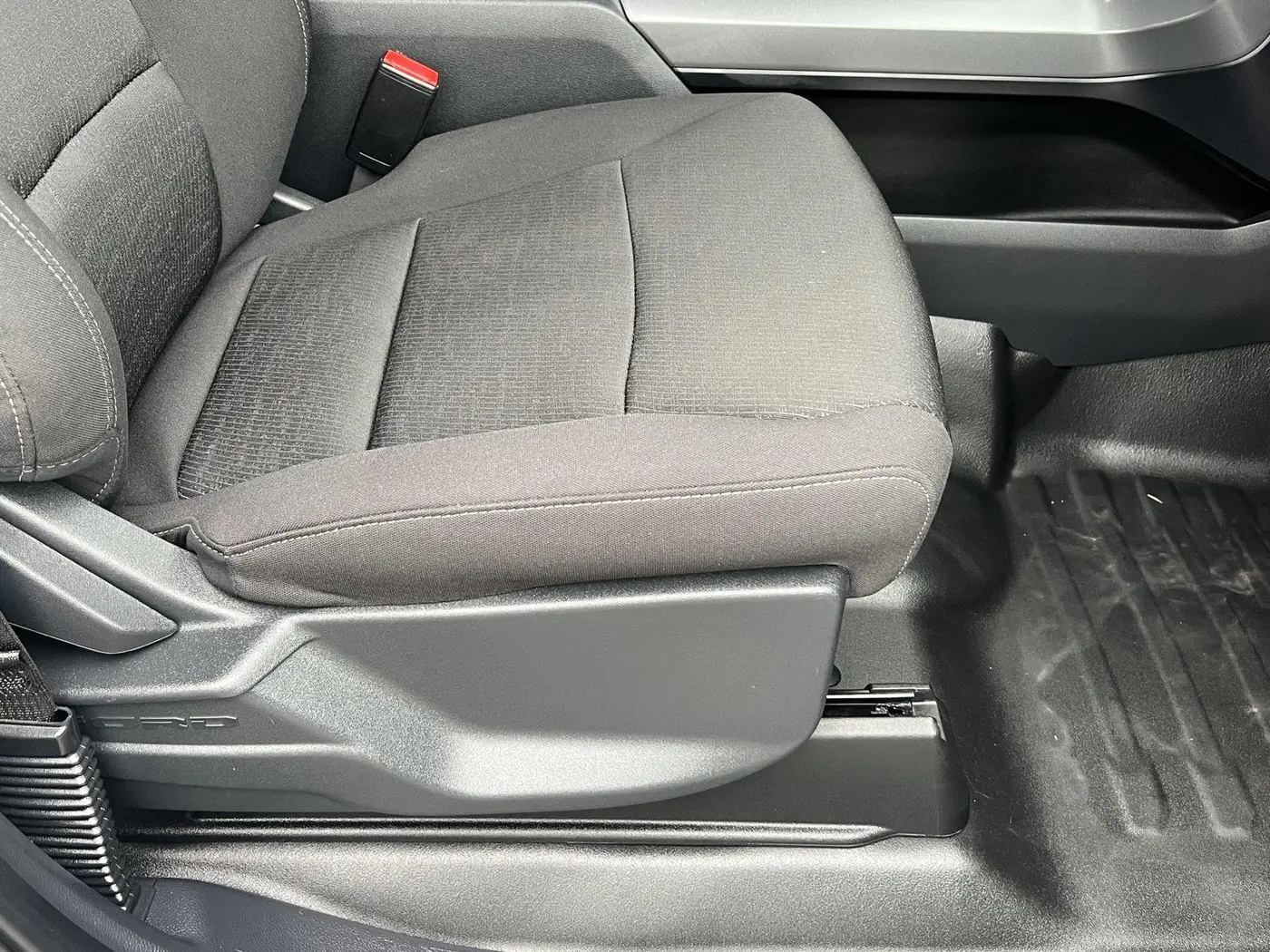 2025 Ford F-150 - $44,450