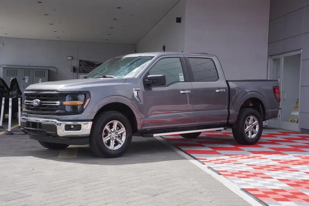 2025 Ford F-150 - $40,988