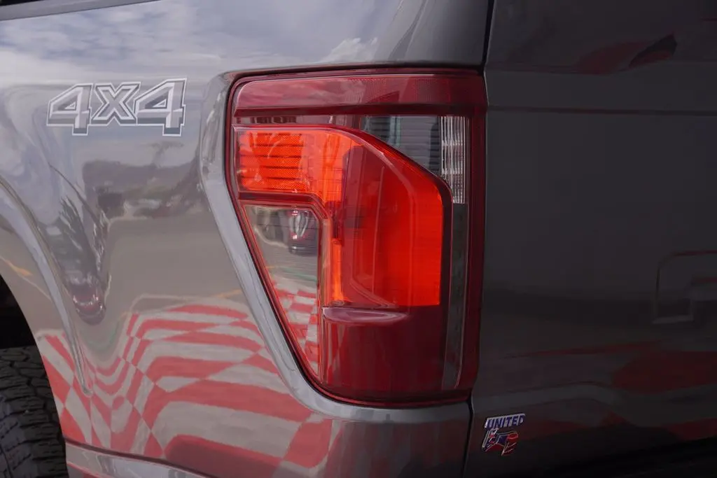 2025 Ford F-150 - $40,988