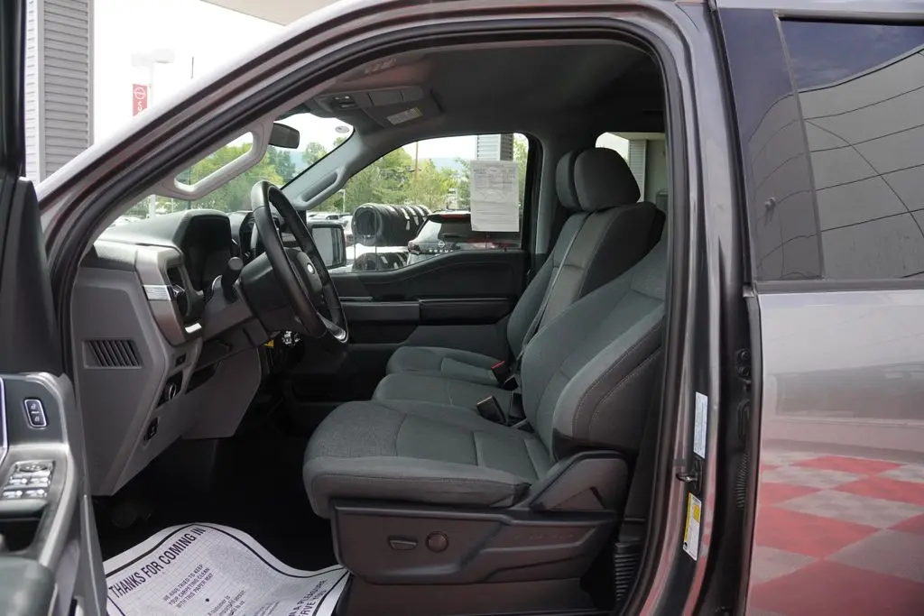 2025 Ford F-150 - $40,988