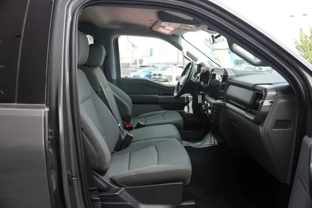 2025 Ford F-150 - $40,988