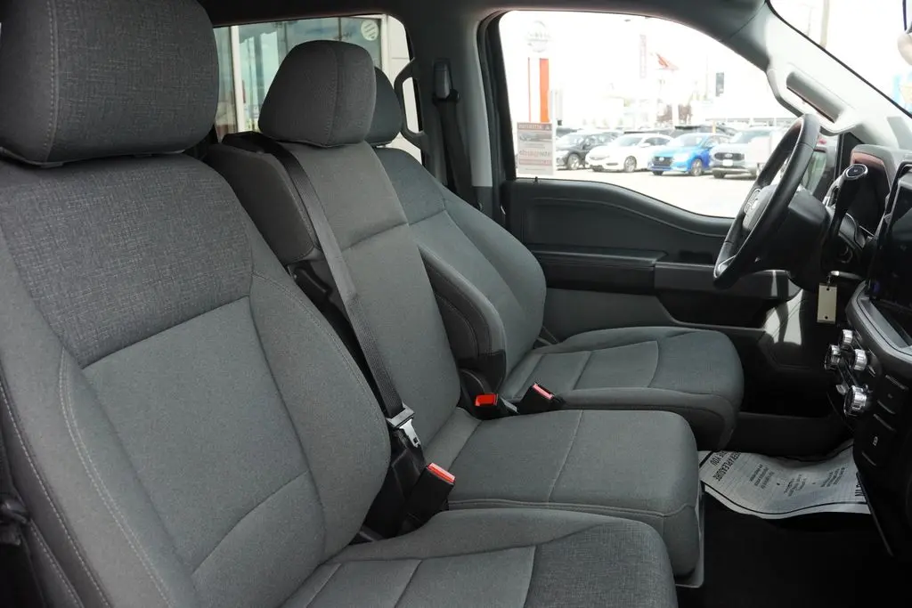 2025 Ford F-150 - $40,988
