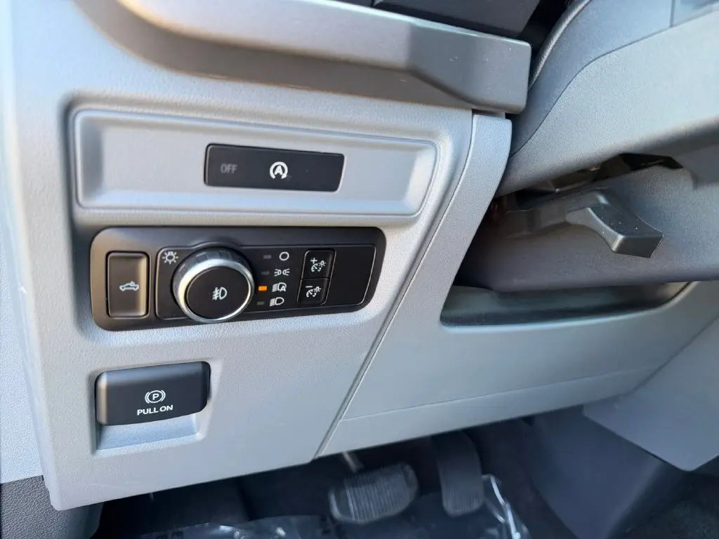 2025 Ford F-150 - $42,961