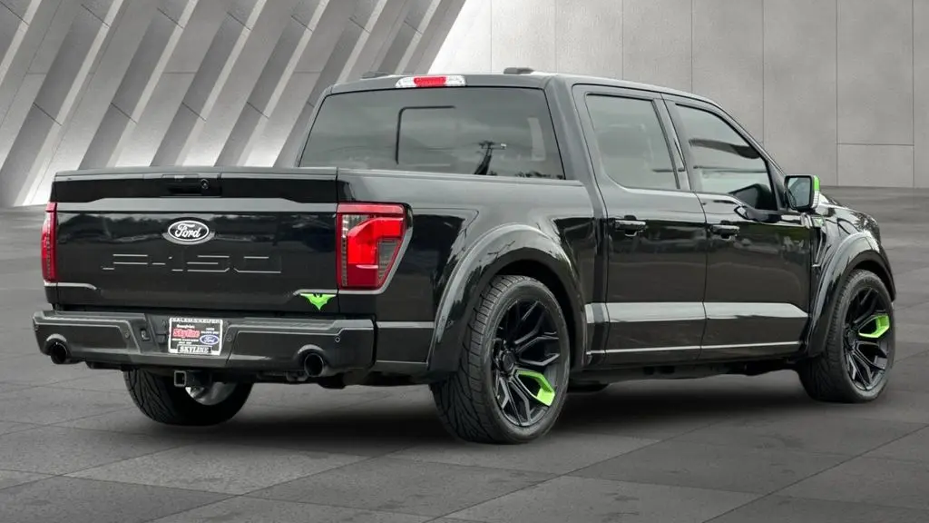 2025 Ford F-150 XLT