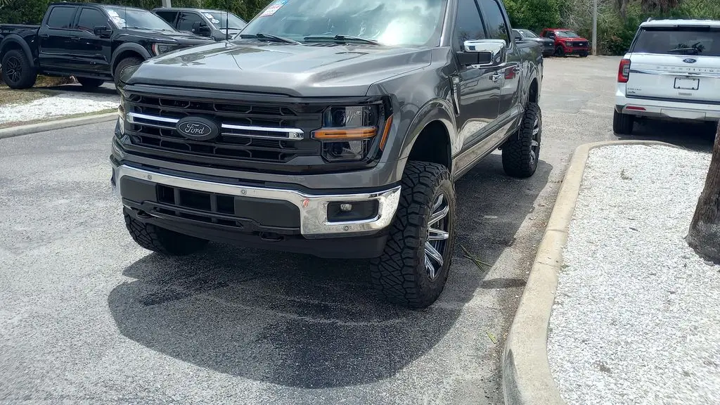 2025 Ford F-150 XLT