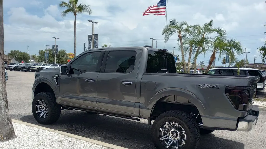 2025 Ford F-150 XLT