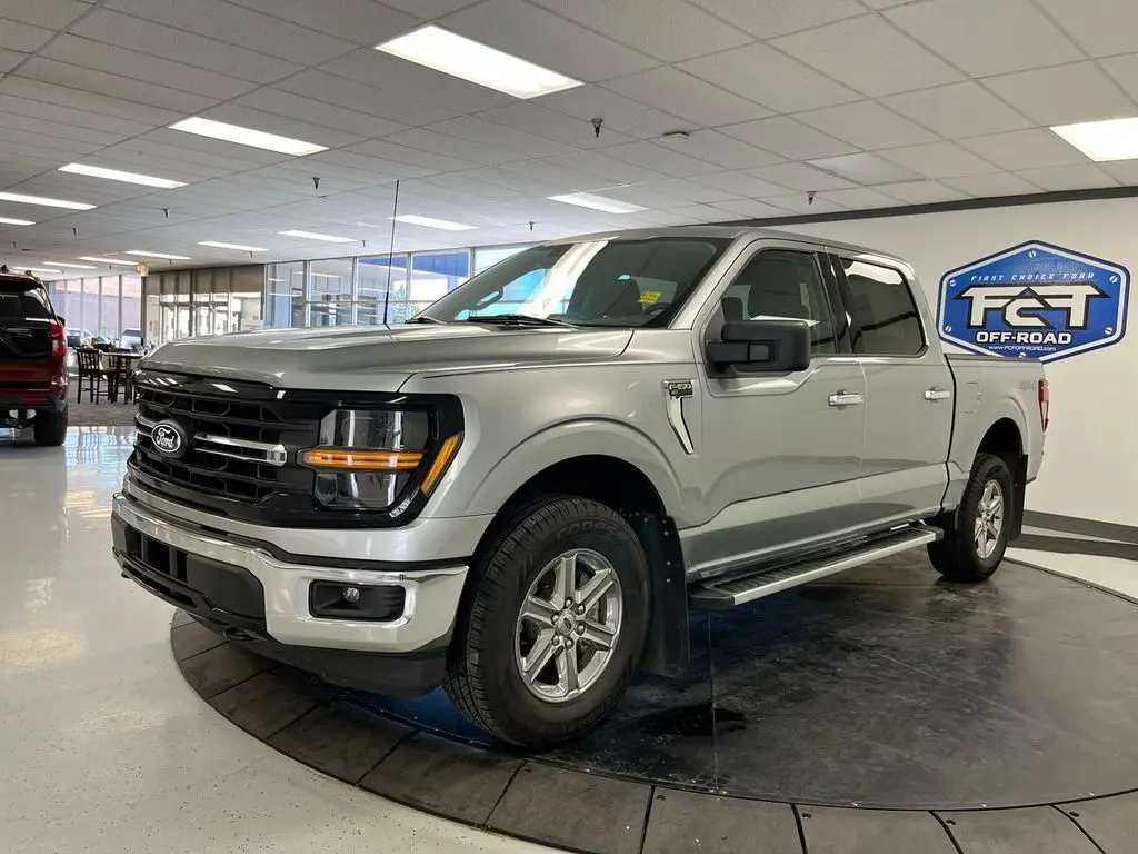2025 Ford F-150 - $40,800