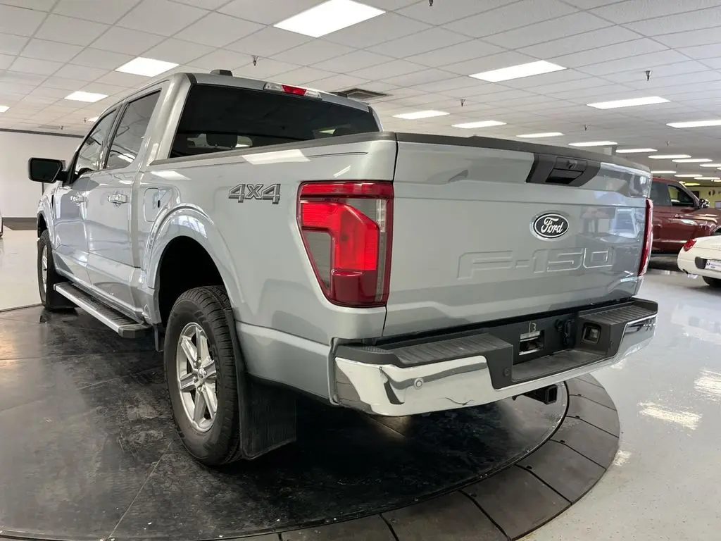 2025 Ford F-150 - $40,800