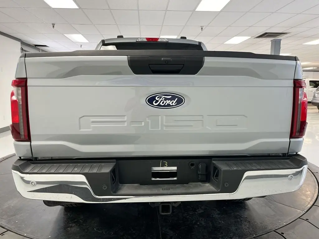 2025 Ford F-150 - $40,800