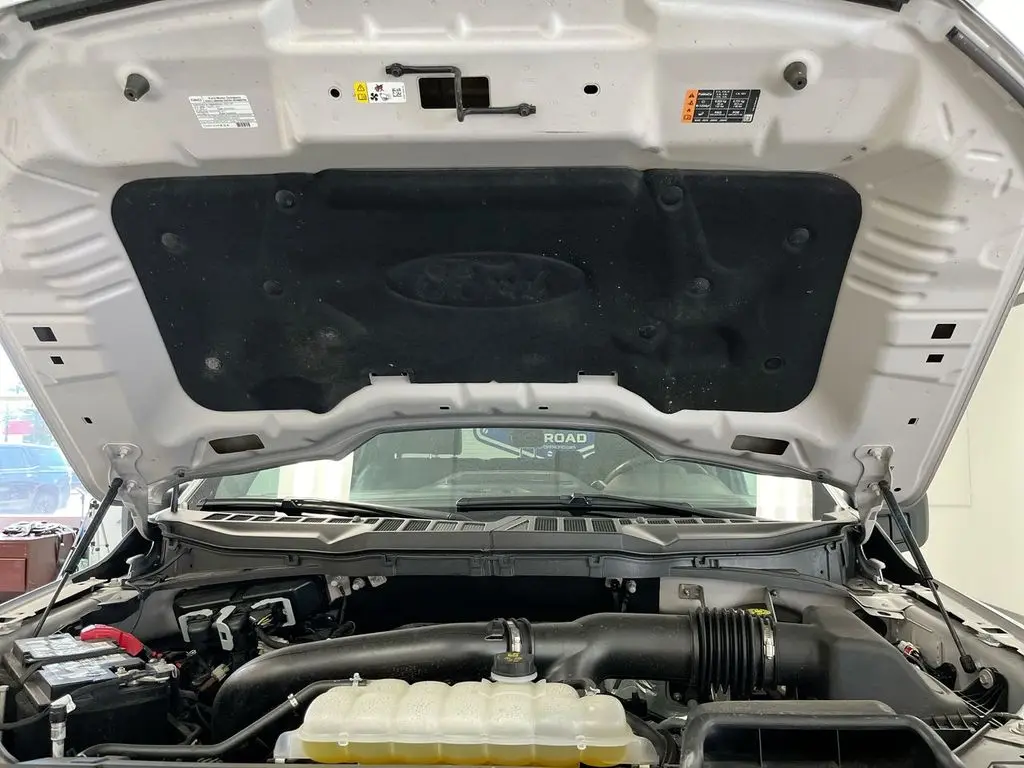 2025 Ford F-150 - $40,800
