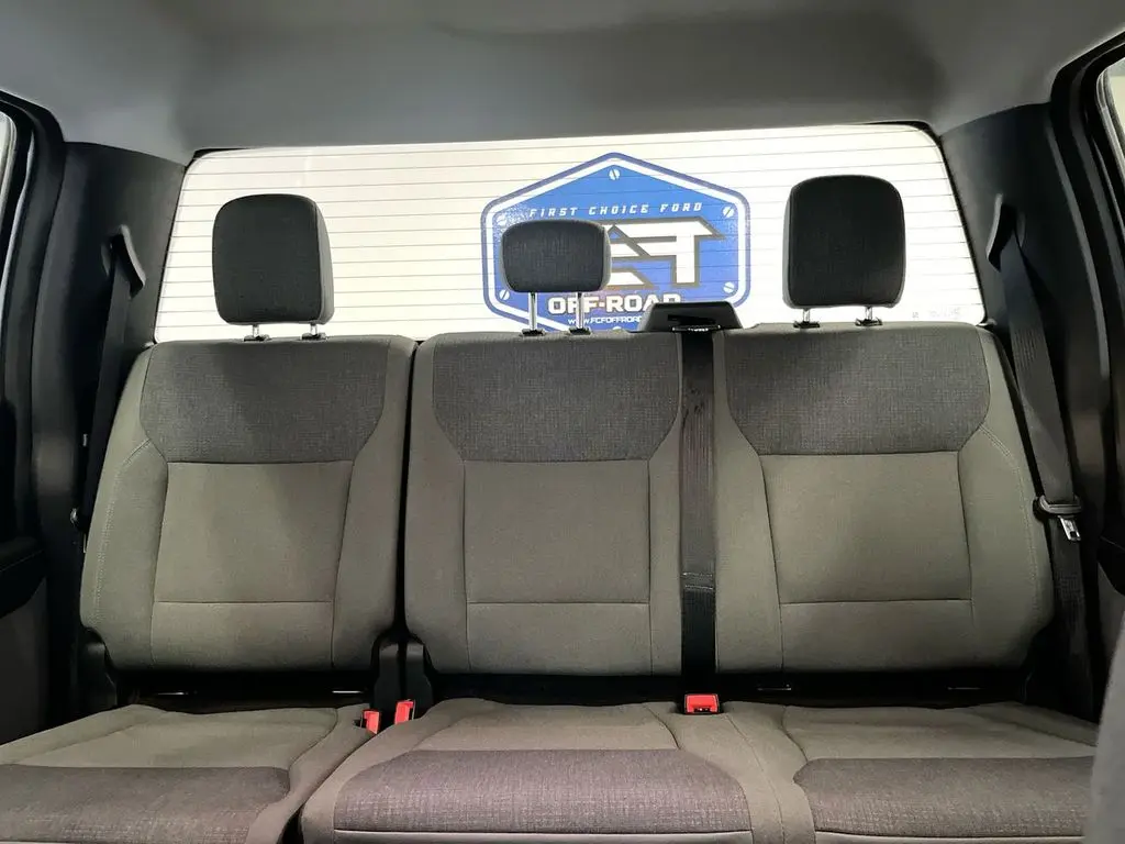 2025 Ford F-150 - $40,800