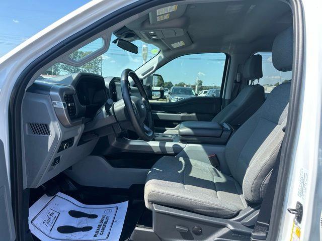 2025 Ford F-150 - $38,956
