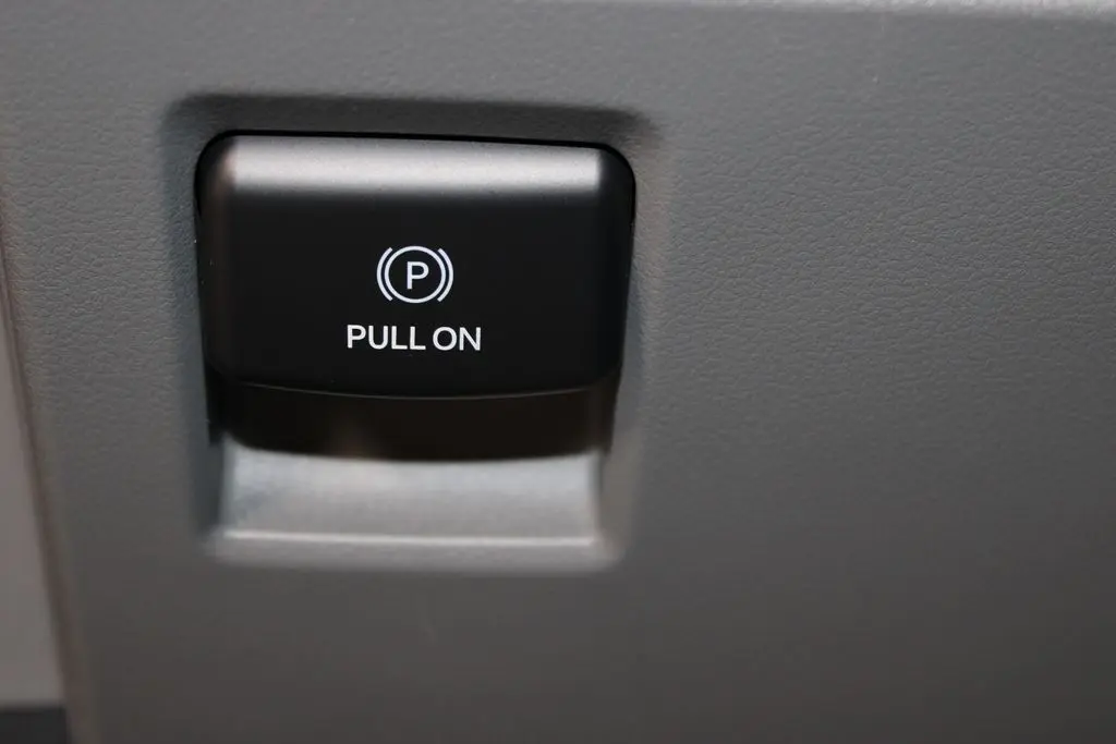 2025 Ford F-150 - $39,158