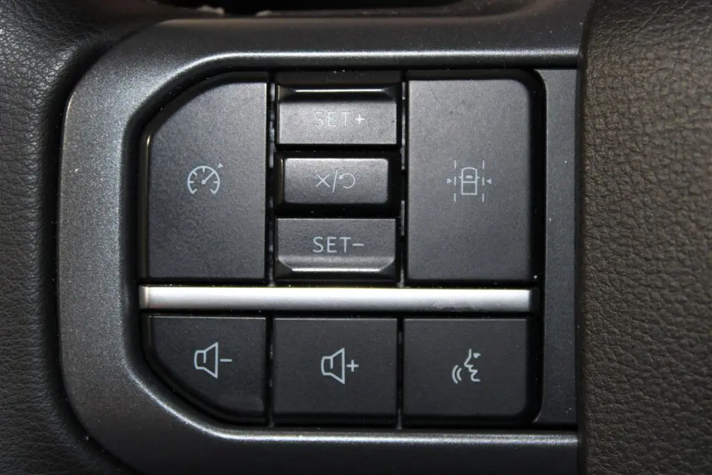 2025 Ford F-150 - $39,158
