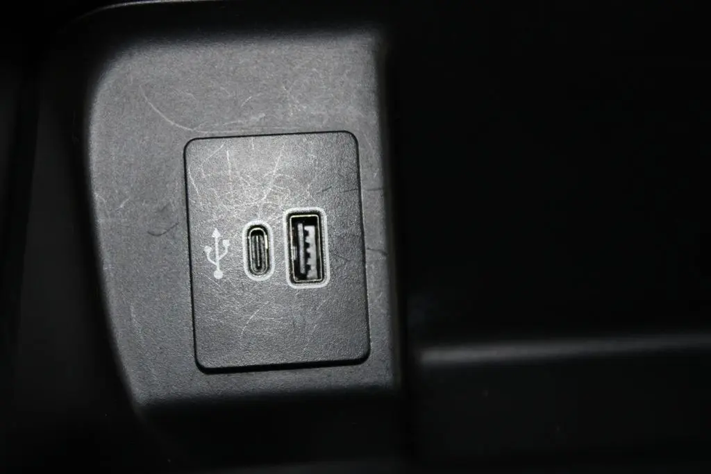 2025 Ford F-150 - $39,158