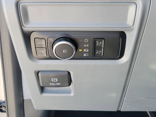 2024 Ford F-150 - $37,992