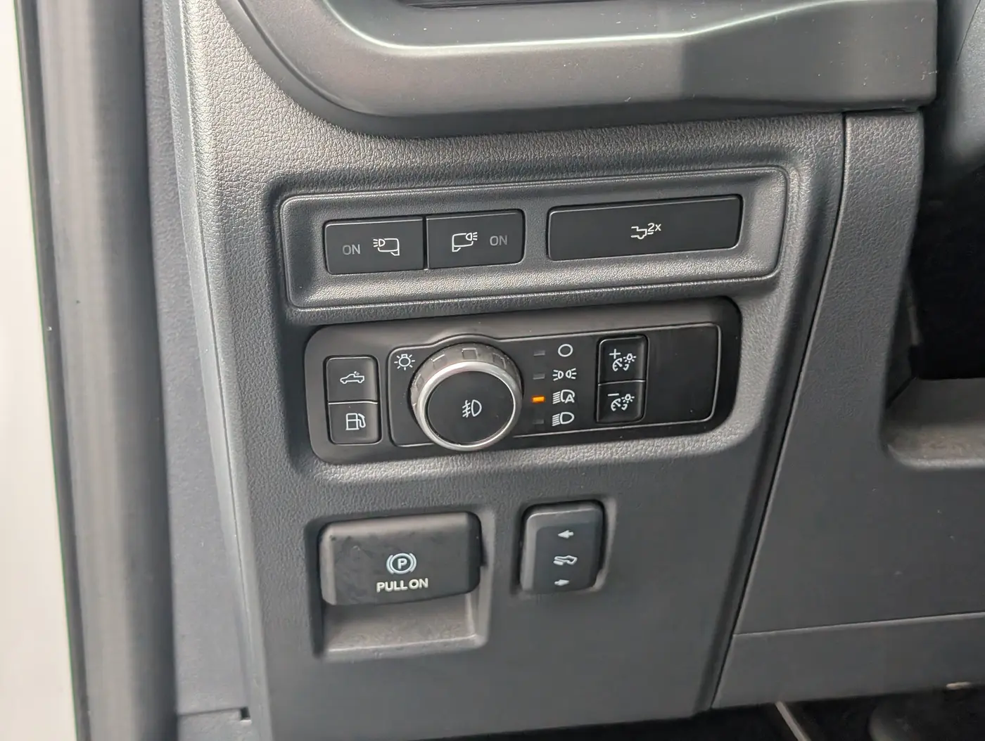 2024 Ford F-150 - $40,000