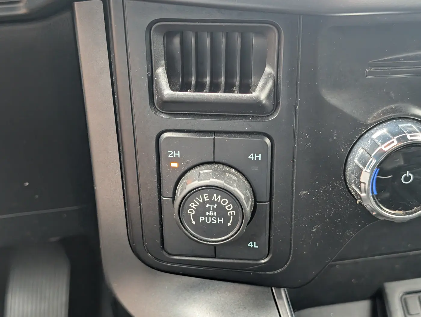 2024 Ford F-150 - $40,000