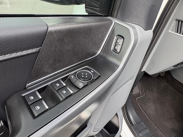 2025 Ford F-150 - $43,760