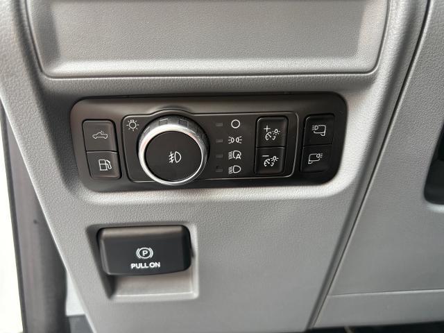 2025 Ford F-150 - $43,760